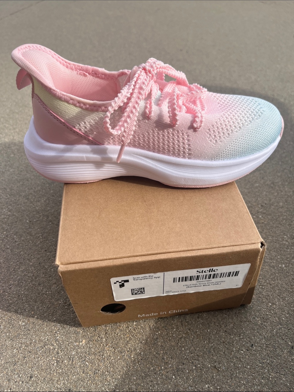 Kids Pink Gradient Lace-Up Sneakers
